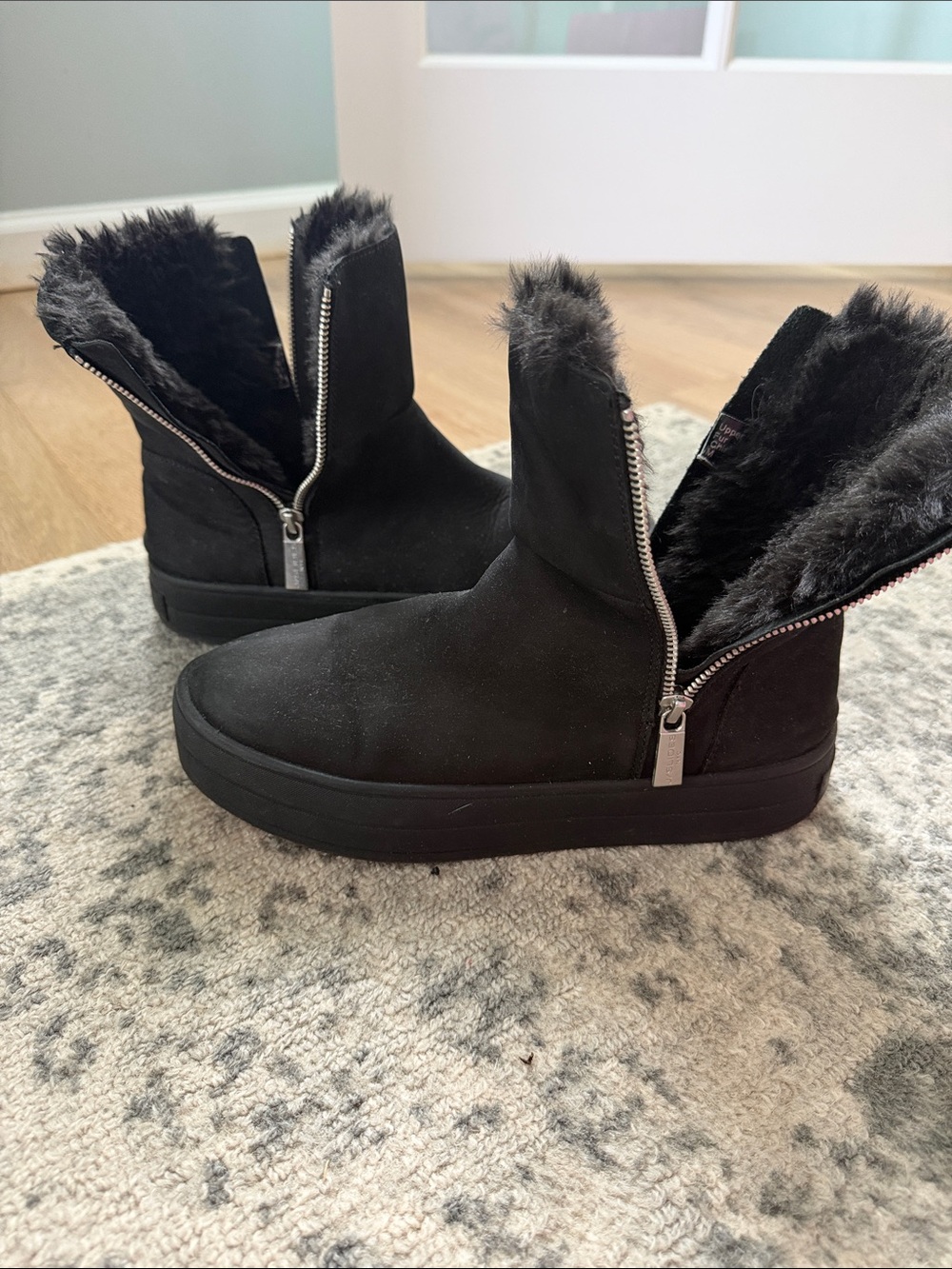 J/SLIDES Black Faux Fur Zip Ankle Boots